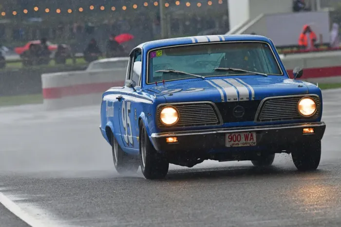 Rights Managed : CJ10 0303 Duncan Pittaway, Esteban Gutierrez, Plymouth Barracuda