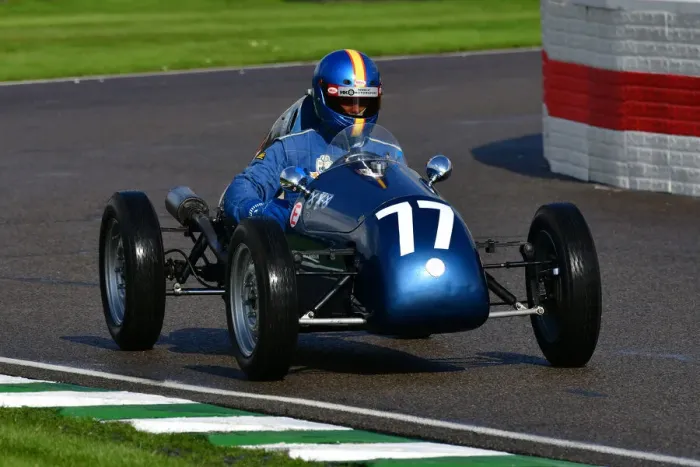 Rights Managed : CJ10 0428 James Buckton, JP-Vincent-Prototype Rights Managed : CJ10 0428 James Buckton, JP-Vincent-Prototype