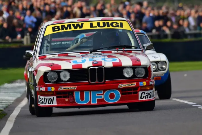 Rights Managed : CJ10 0695 Nick Padmore, BMW 530i Rights Managed : CJ10 0695 Nick Padmore, BMW 530i