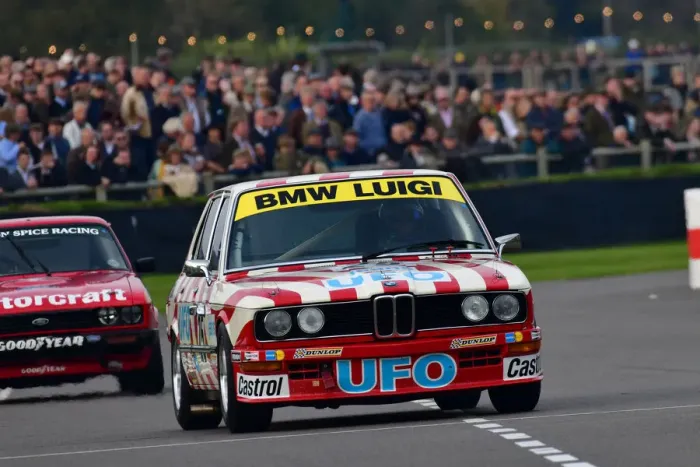Rights Managed : CJ10 0722 Nick Padmore, BMW 530i Rights Managed : CJ10 0722 Nick Padmore, BMW 530i