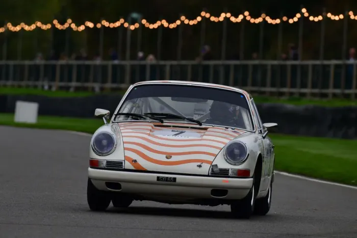 Rights Managed : CJ10 0877 Colin Paton, Porsche 911 Rights Managed : CJ10 0877 Colin Paton, Porsche 911