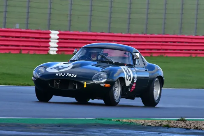 Framed Print : CJ10 1700 Read Gomm, Andrew Keith Lucas, Jaguar E-Type Low Drag Coupe Framed Print : CJ10 1700 Read Gomm, Andrew Keith Lucas, Jaguar E-Type Low Drag Coupe