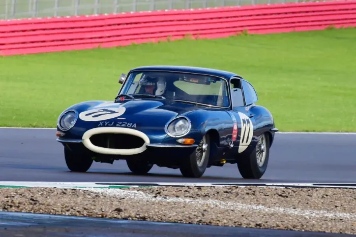 Framed Print : CJ10 1718 Guy Ziser, Will Arif, Jaguar E-Type FHC