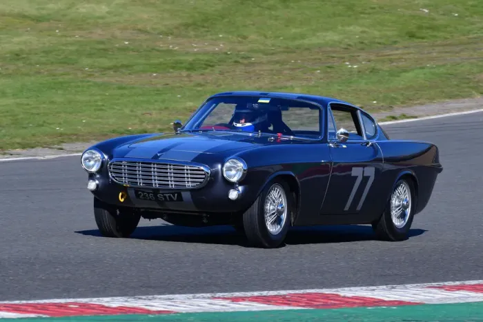 Framed Print : CJ10 3564 John Pearson, Volvo P1800 Framed Print : CJ10 3564 John Pearson, Volvo P1800
