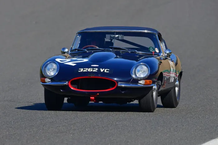 Framed Print : CJ10 3666 Roberto Giordanelli, Jaguar E-Type DHC Framed Print : CJ10 3666 Roberto Giordanelli, Jaguar E-Type DHC