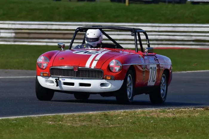Framed Print : CJ10 4904 Michael Didcott, MG B Roadster Framed Print : CJ10 4904 Michael Didcott, MG B Roadster