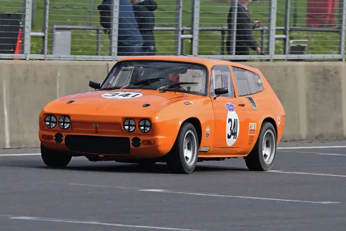 Framed Print : CJ10 5027 Phil Otley, Reliant Scimitar GTE SE5