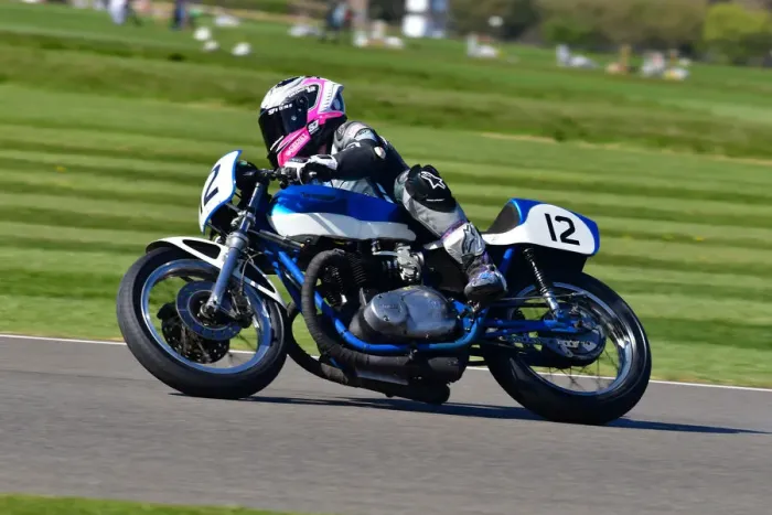 Rights Managed : CJ10 5310 Luke Hedger, Triumph Bonneville