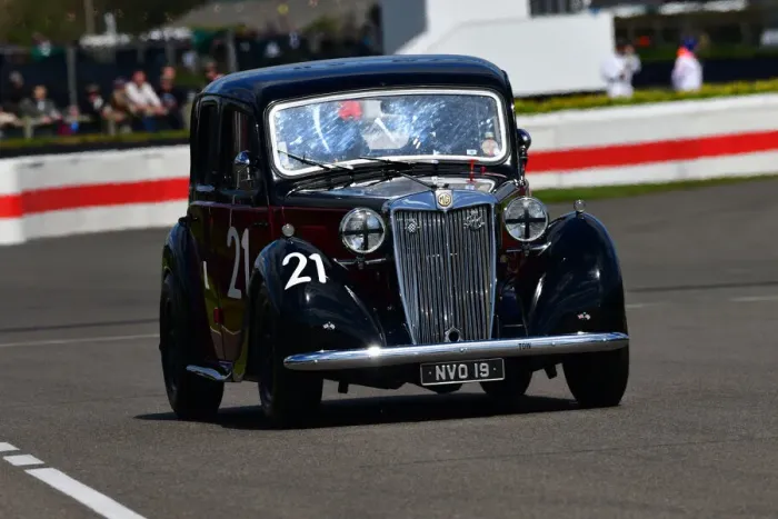 Rights Managed : CJ10 5577 Ben Colburn, MG YB Rights Managed : CJ10 5577 Ben Colburn, MG YB