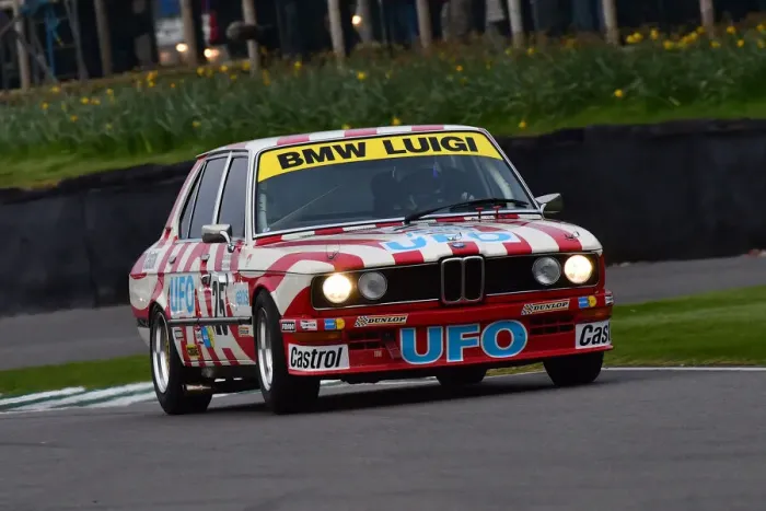 Rights Managed : CJ10 7268 Nick Padmore, BMW 530i Rights Managed : CJ10 7268 Nick Padmore, BMW 530i