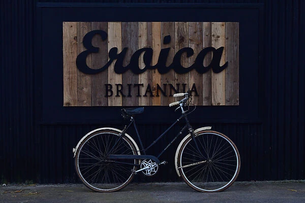 CJ10 7380 Eroica Britannia, old bicycle