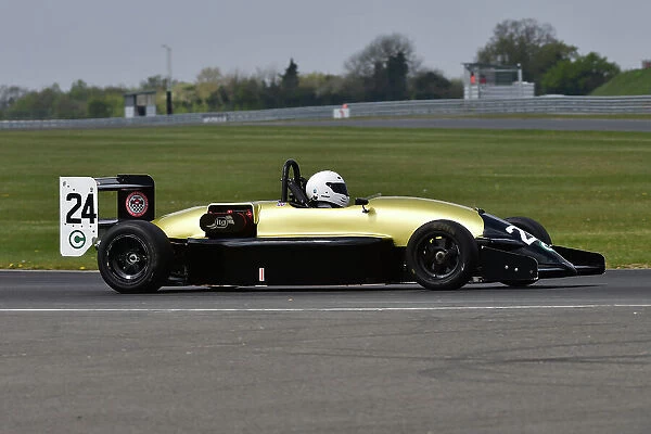 CJ10 8640 Robin Dawe, Formula Vauxhall Lotus