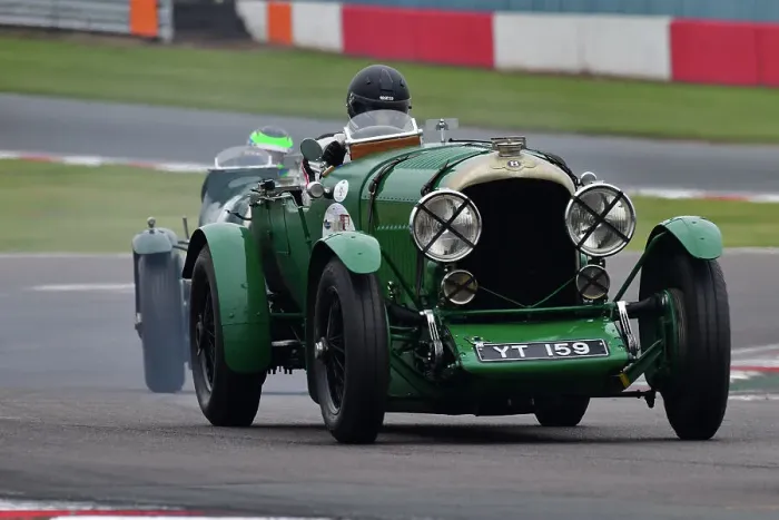 Framed Print : CJ10 9621 Oliver Llewellyn, Bentley 4½ Framed Print : CJ10 9621 Oliver Llewellyn, Bentley 4½