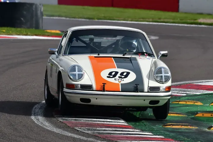 Framed Print : CJ11 0051 James Thorpe, Sean McInerney, Phil Quaife, Porsche 911 Framed Print : CJ11 0051 James Thorpe, Sean McInerney, Phil Quaife, Porsche 911
