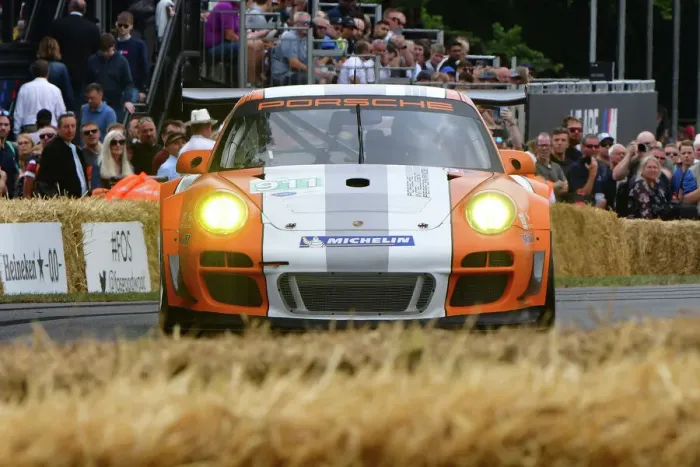 Rights Managed : CJ11 3477 Porsche GT3 R Hybrid Rights Managed : CJ11 3477 Porsche GT3 R Hybrid
