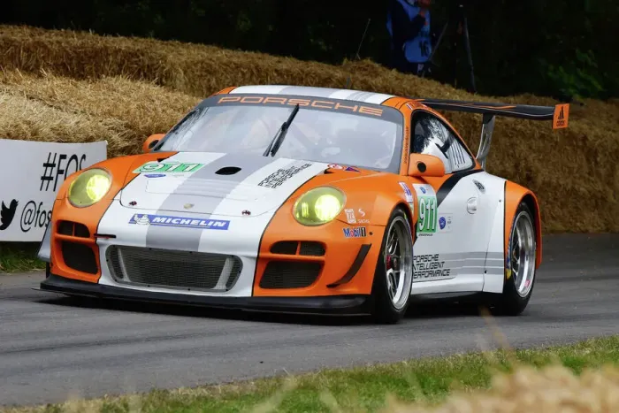 Rights Managed : CJ11 3538 Porsche GT3 R Hybrid