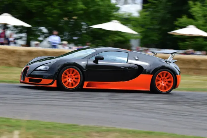 Rights Managed : CJ11 4019 Bugatti Veyron 16-4 Super Sport Rights Managed : CJ11 4019 Bugatti Veyron 16-4 Super Sport