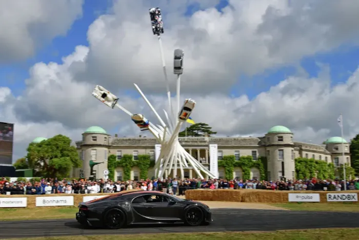Rights Managed : CJ11 4664 Bugatti Chiron Super Sport 300 Rights Managed : CJ11 4664 Bugatti Chiron Super Sport 300