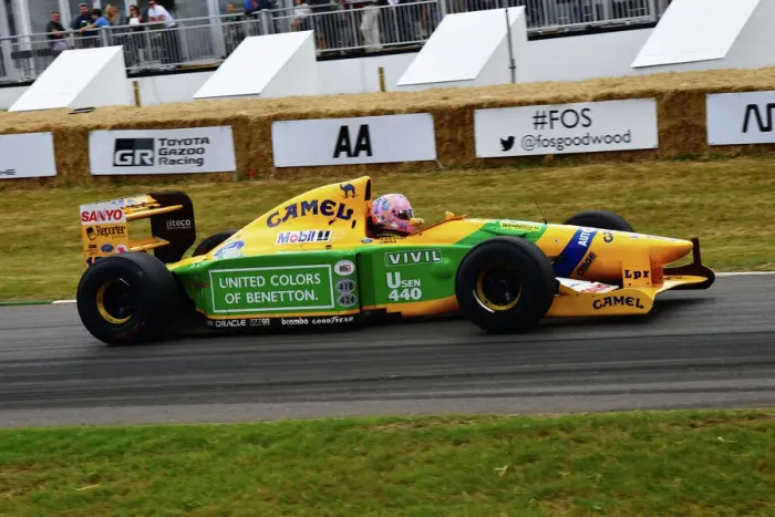 Rights Managed : CJ11 5028 Lorina McLaughlin, Benetton-Ford B192