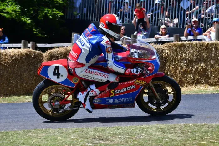 Rights Managed : CJ11 5213 Michael Rutter, Ducati 600 TT2 Rights Managed : CJ11 5213 Michael Rutter, Ducati 600 TT2