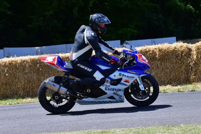 Rights Managed : CJ11 5224 Ian Glen, Terry Everest, Suzuki GSX-R1000 Rights Managed : CJ11 5224 Ian Glen, Terry Everest, Suzuki GSX-R1000
