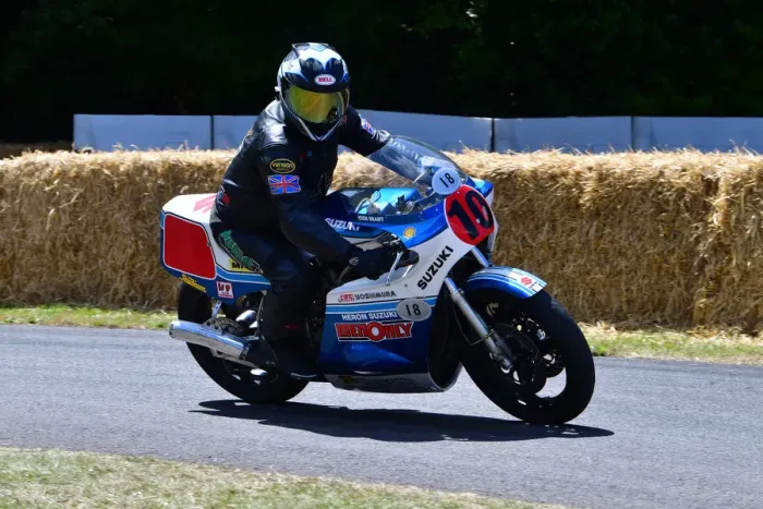 Rights Managed : CJ11 5239 Ian King, Suzuki XR41 Rights Managed : CJ11 5239 Ian King, Suzuki XR41