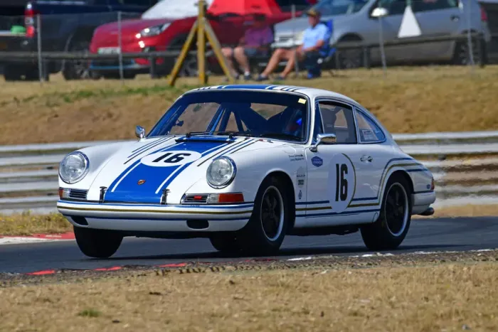 Framed Print : CJ11 6669 Bonamy Grimes, Johnny Mowlem, Porsche 911 Framed Print : CJ11 6669 Bonamy Grimes, Johnny Mowlem, Porsche 911