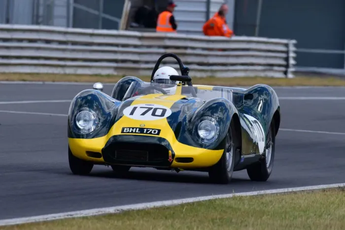 Framed Print : CJ11 6760 Peter Ratcliff, Luke Stevens, Lister Jaguar Knobbly Framed Print : CJ11 6760 Peter Ratcliff, Luke Stevens, Lister Jaguar Knobbly
