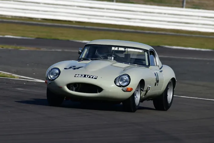 Framed Print : CJ11 9188 James Thorpe, Phil Quaife, Jaguar E-Type Framed Print : CJ11 9188 James Thorpe, Phil Quaife, Jaguar E-Type