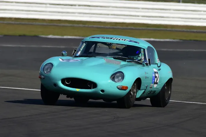 Framed Print : CJ11 9235 Andy Newall, Rhea Sautter, Jaguar E-Type Framed Print : CJ11 9235 Andy Newall, Rhea Sautter, Jaguar E-Type