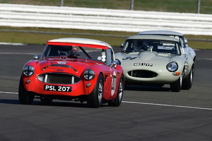 Framed Print : CJ11 9251 Crispin Harris, James Wilmoth, Austin Healey 3000, James Thorpe, Phil Quaife, Jaguar E-Type