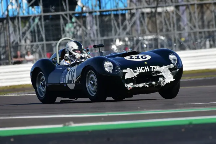 Framed Print : CJ11 9638 James Thorpe, Sean McInerney, Lister Jaguar, Flat Iron Framed Print : CJ11 9638 James Thorpe, Sean McInerney, Lister Jaguar, Flat Iron