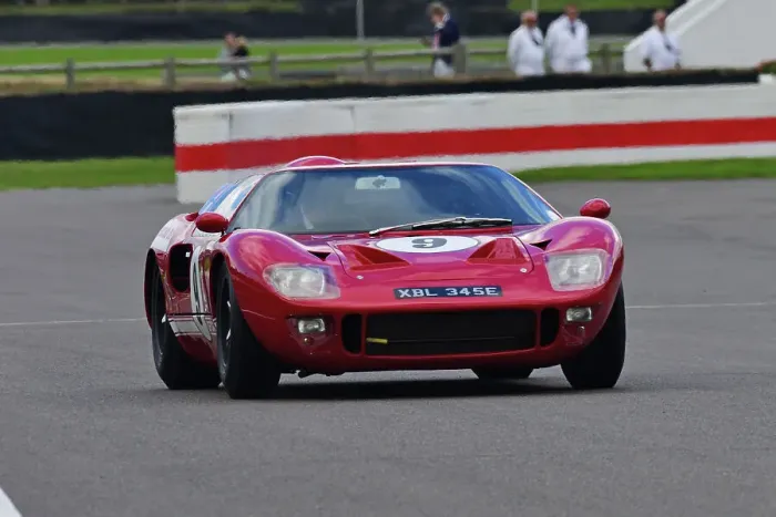 Rights Managed : CJ12 1312 Richard Meins, Ford GT40