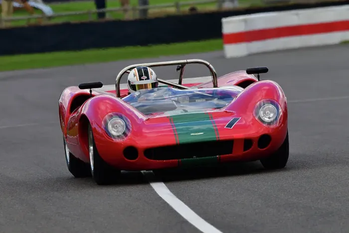 Rights Managed : CJ12 1330 Anthony Sinclair, Lola-Chevrolet T70 Spyder Rights Managed : CJ12 1330 Anthony Sinclair, Lola-Chevrolet T70 Spyder