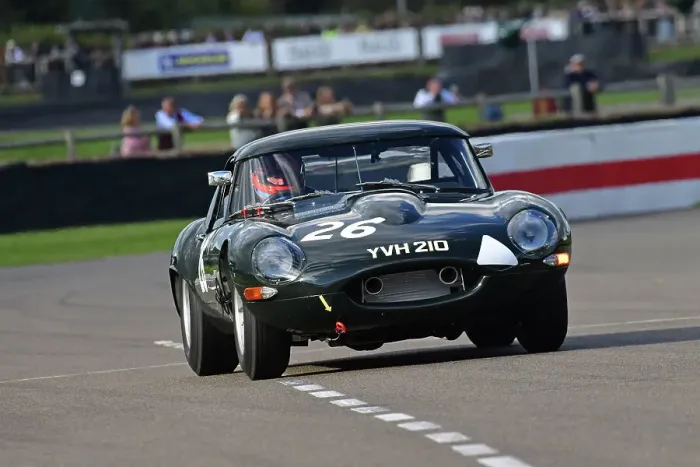 Rights Managed : CJ12 1527 John Spiers, Tiff Needell, Jaguar E-Type lightweight Rights Managed : CJ12 1527 John Spiers, Tiff Needell, Jaguar E-Type lightweight