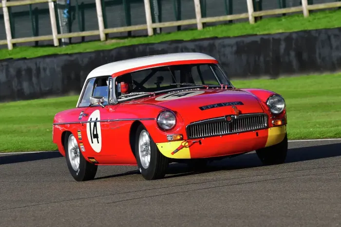 Rights Managed : CJ12 1662 Paul Woolmer, MG B Rights Managed : CJ12 1662 Paul Woolmer, MG B