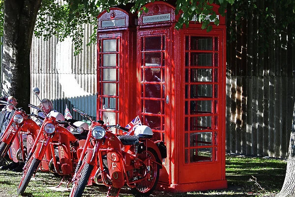 CJ12 1837 GPO Bantam motorcycles, red telephone boxes