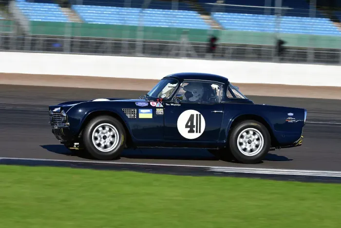 Framed Print : CJ12 2983 Tim Mogridge, Triumph TR4 Framed Print : CJ12 2983 Tim Mogridge, Triumph TR4