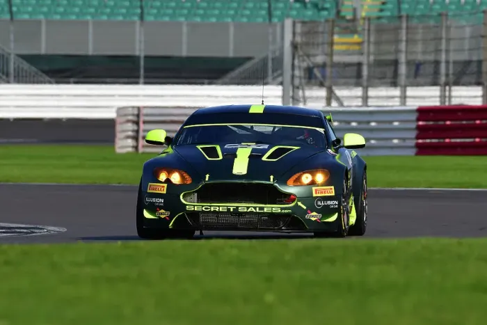 Framed Print : CJ12 3336 Chris Griffin, Aston Martin Vantage GT4 Framed Print : CJ12 3336 Chris Griffin, Aston Martin Vantage GT4