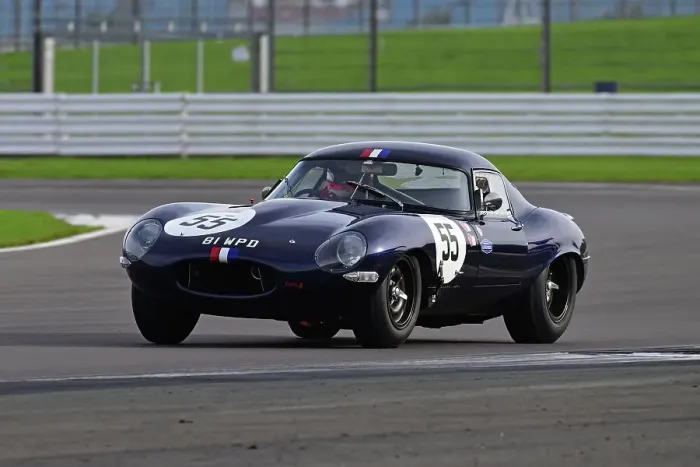 Framed Print : CJ12 3553 Jason Minshaw, Martin Melling, Steve Skipworth, Jaguar E-Type Low Drag Framed Print : CJ12 3553 Jason Minshaw, Martin Melling, Steve Skipworth, Jaguar E-Type Low Drag