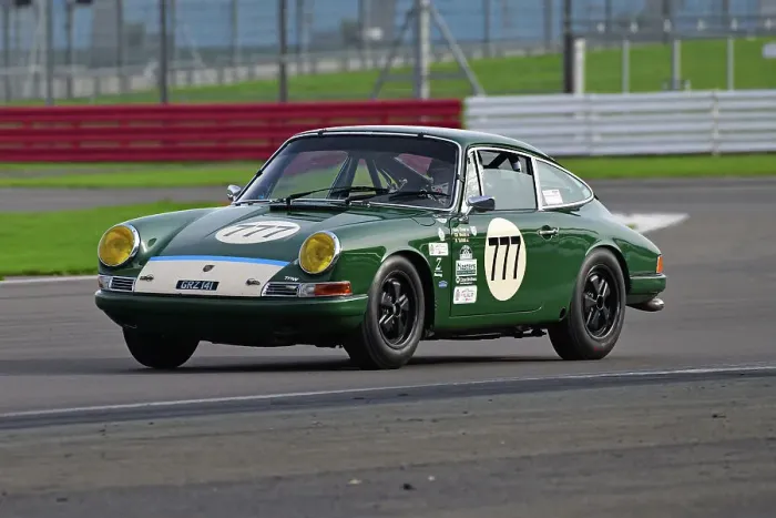 Framed Print : CJ12 3558 Guy Ziser, Oli Webb, Richard Tuthill, Porsche 911 Framed Print : CJ12 3558 Guy Ziser, Oli Webb, Richard Tuthill, Porsche 911