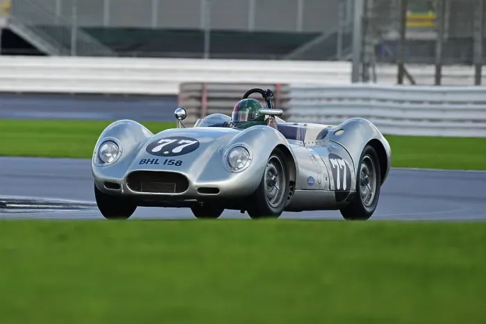Framed Print : CJ12 4098 Tarek Mahmoud, Nigel Greensall, Lister Knobbly Framed Print : CJ12 4098 Tarek Mahmoud, Nigel Greensall, Lister Knobbly