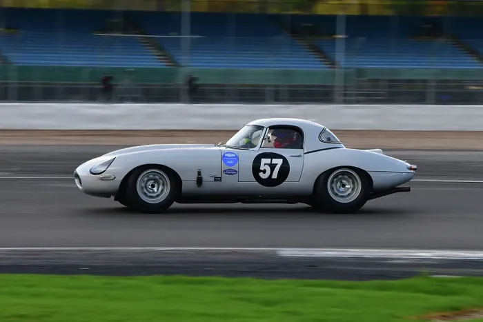 Framed Print : CJ12 4319 Jonathan Mitchell, Jaguar E-Type semi-lightweight Framed Print : CJ12 4319 Jonathan Mitchell, Jaguar E-Type semi-lightweight