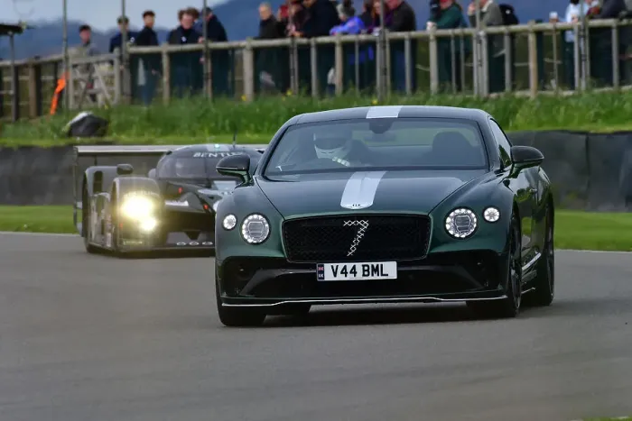 Rights Managed : CJ12 5896 Bentley Continental GT Le Mans