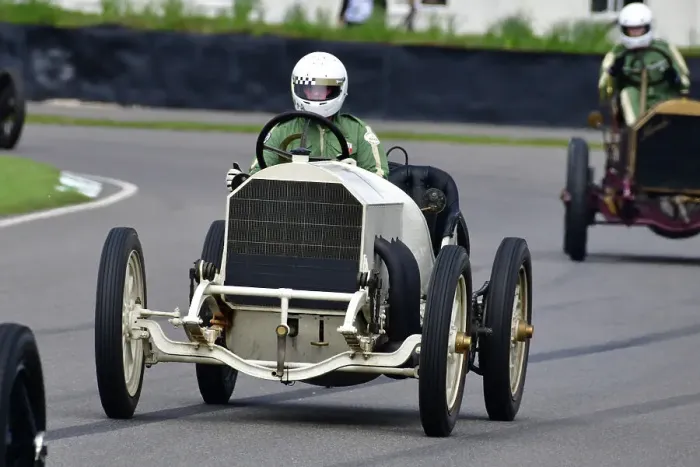 Rights Managed : CJ12 6207 Gareth Graham, Mercedes 120hp Rights Managed : CJ12 6207 Gareth Graham, Mercedes 120hp