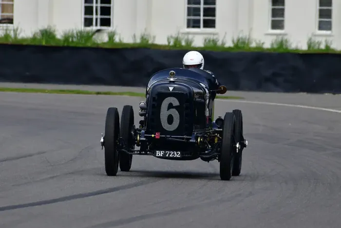Rights Managed : CJ12 6242 Ian Balmforth, Hudson Super Six Rights Managed : CJ12 6242 Ian Balmforth, Hudson Super Six