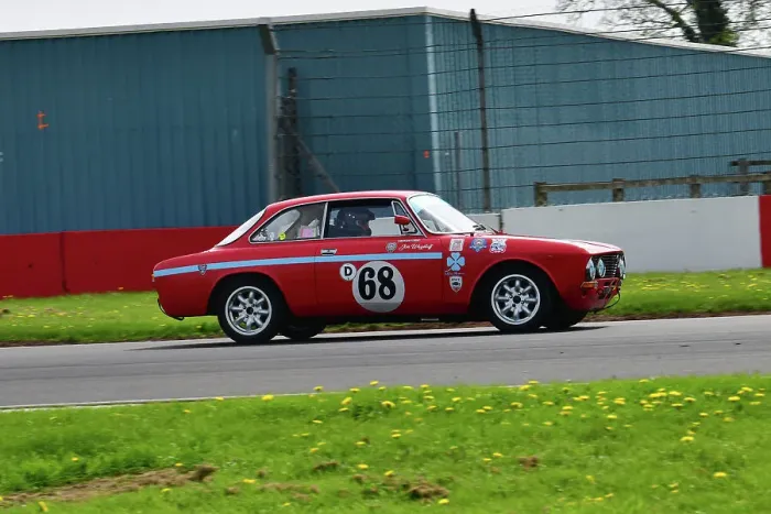 Framed Print : CJ12 7076 Jon Wagstaff, Paul Wallis, Alfa Romeo 2000 GTV Framed Print : CJ12 7076 Jon Wagstaff, Paul Wallis, Alfa Romeo 2000 GTV