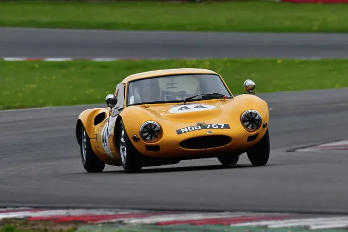 Framed Print : CJ12 7314 Chris Blewett, Ginetta G4 Framed Print : CJ12 7314 Chris Blewett, Ginetta G4