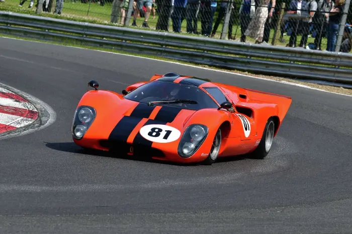 Framed Print : CJ12 9036 Chris Beighton, Lola T70 MK3B Framed Print : CJ12 9036 Chris Beighton, Lola T70 MK3B