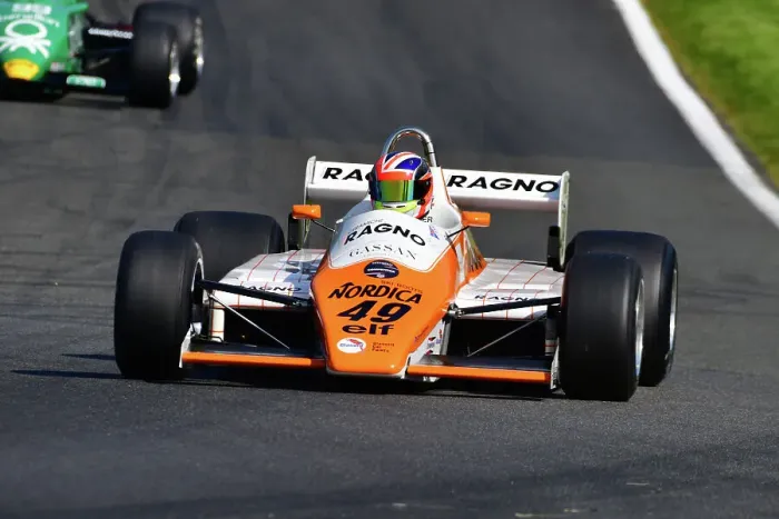 Framed Print : CJ12 9226 Neil Glover, Arrows A5 Framed Print : CJ12 9226 Neil Glover, Arrows A5